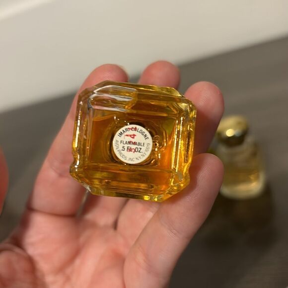 Vintage Avon Perfume Set of Four .5 oz Travel Size - Picture 8 of 9